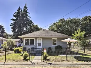 Cozy Columbia City Getaway - Steps to River!