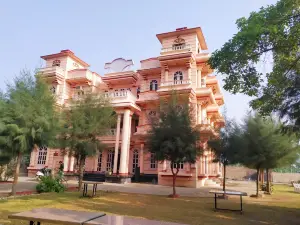 Kundan Hotel
