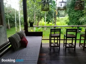 Baan Chi Homestay