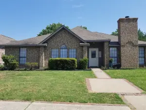 3 Miles To Lake Ray Hubbard Tranquil & Comfy Family Friendly Rowlett Getaway