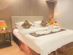 Himeyn Beach Inn - Ocho Homes by Eight Continents