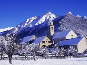 Hôtel les Autanes Spa-Balnéothérapie & Restaurant