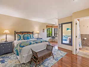Kaanapali Royal Q-202
