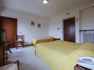 Albergo De March