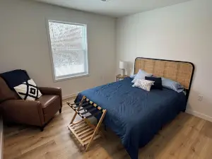 NEW 3 bedroom home located on a private lane bordering a nature reserve!