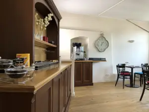 蓋斯特豪弗羅特茲吉爾布拉酒店