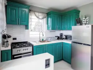 LeLuxe Cedar Valley Suite A