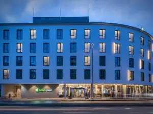 โรงแรม ฮอลิเดย์ อินน์ เอ็กซ์เพรส ซีเกน บาย IHG