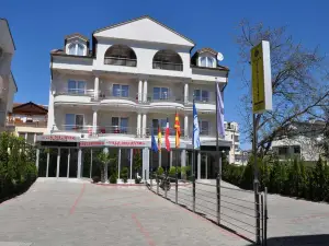 호텔 빌라 디스리에브스키