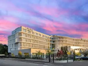 Kyriad Lyon Ouest - Limonest