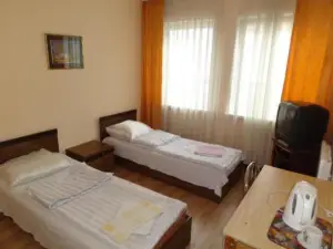 Hotel Rebir