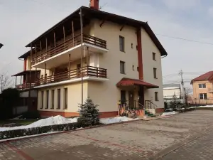 Pensiunea Maria , Floresti