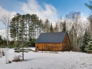 Rustic Mountain-View Farmhouse on 159 Acres