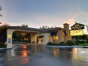 大學公園旅館&套房飯店