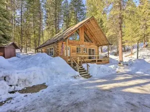 Peaceful Garden Valley Cabin w/ Private Deck!