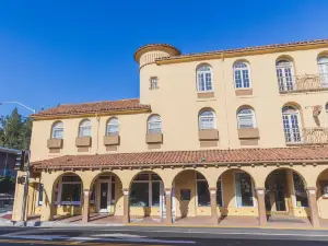 Historic Sonora Inn