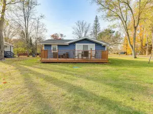Lakefront Vacation Rental, 13 Mi to South Haven!