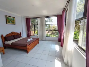 Villa Kemarang