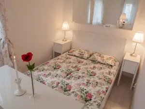 4.Friends Hostel