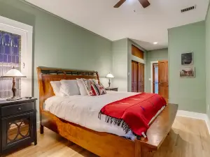 2 Bed Home* Mountain Views* Golden