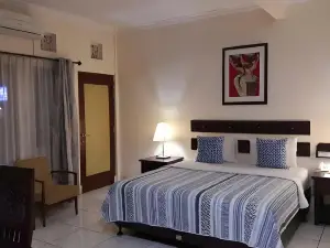 Arondari Hotel