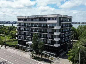 Panoramic Mamaia Hotel