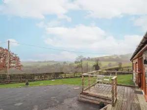 Rhianwen, Plas Moelfre Hall Barns