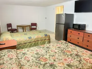 แชมร็อค คิงส์ อินน์ บาย โอโย มาร์คด์ ทรี I-555