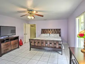 Lake Okeechobee Fishing Retreat w/ Fire Pit!