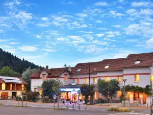 Logis Hôtel des Lacs