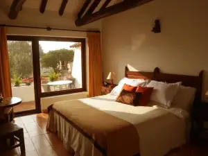 Hotel Mesón de Los Virreyes