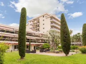The Originals Boutique, Hôtel les Strélitzias