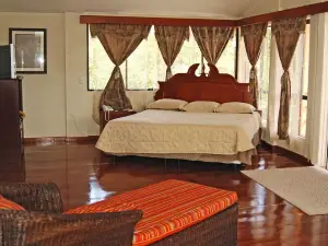 Hotel Oasis Bluefields