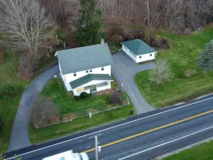 1st Class Rentals the Thurman Munson House
