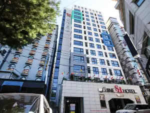 Shine Hotel