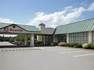 Hawthorn Extended Stay by Wyndham Ellsworth / Bar Harbor