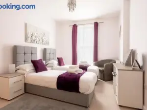1 Bed Apartment - Redhill Central, Surrey, Gatwick #2