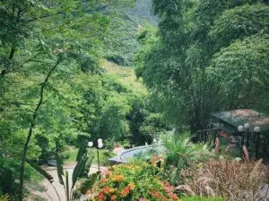 Dốc Chill villa view núi, 3PN, biệt lập riêng khu, bể bơi vô cực, gần Ba Vì, Hà Nội