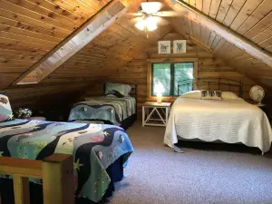 Log Cabin on Garfield Lake near Walker MN