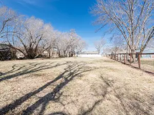 Quiet Country Retreat MHK