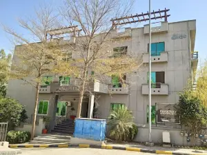 Parkway Apartments