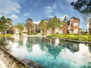 Saksiam Lakeside Resort  Certificate