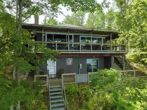 Hillside Hideaway