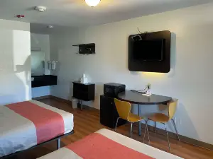 Motel 6 Cameron, MO