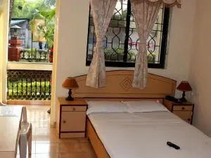 Amigo Plaza