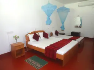 White Sand Beach Inn