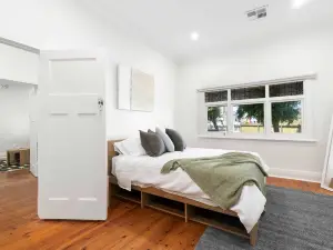 Bobby's Beachside Bungalow in Grange