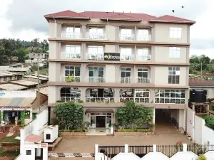 The Junction Hotel & Suites