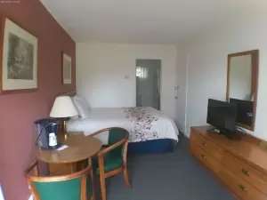Crystal Lake Resort