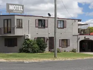 Warwick Vines Motel